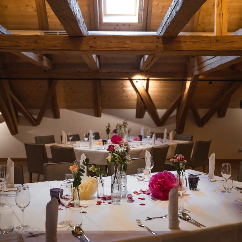 poeltner-hof-weilheim-heiraten-im-saal